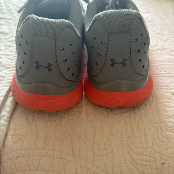 Under Armour Gray and Orange Sneakers - Picture 4 of 6